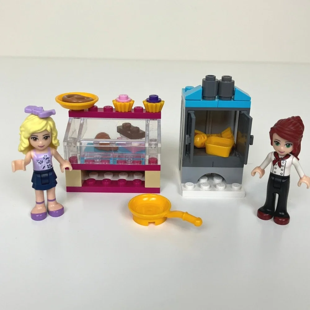Lego Friends‎ Downtown Bakery Set 41006 Retired Collectible - Picture 5 of 8